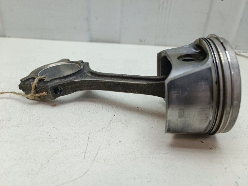 Шатун с поршнем Ford Fusion