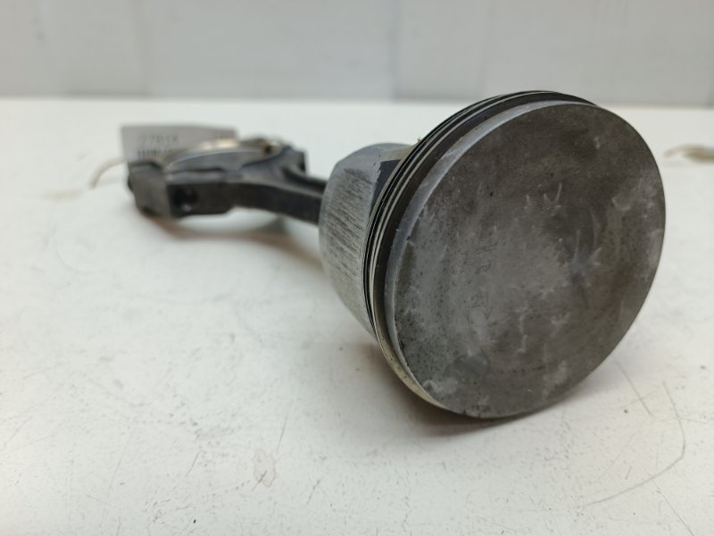 Шатун с поршнем Ford Fusion