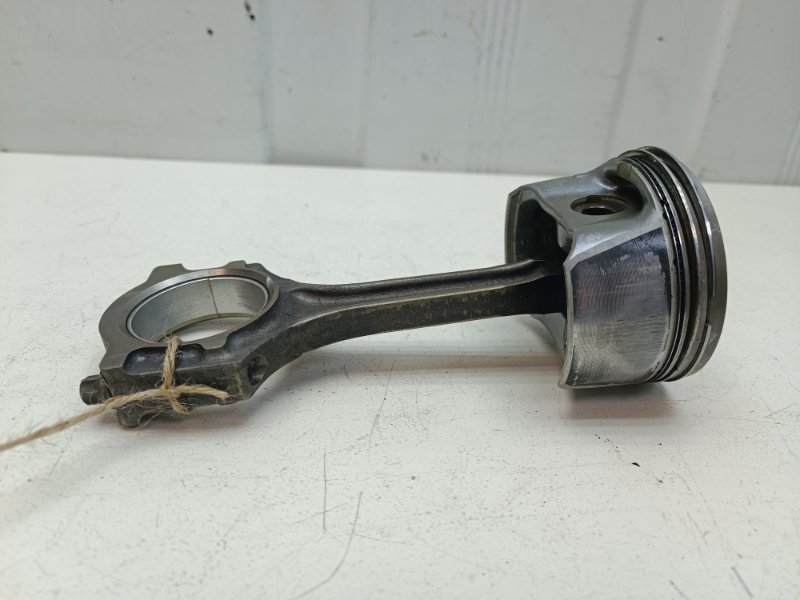 Шатун с поршнем Ford Fusion 2008