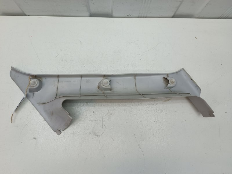 Накладка стойки Лада Приора