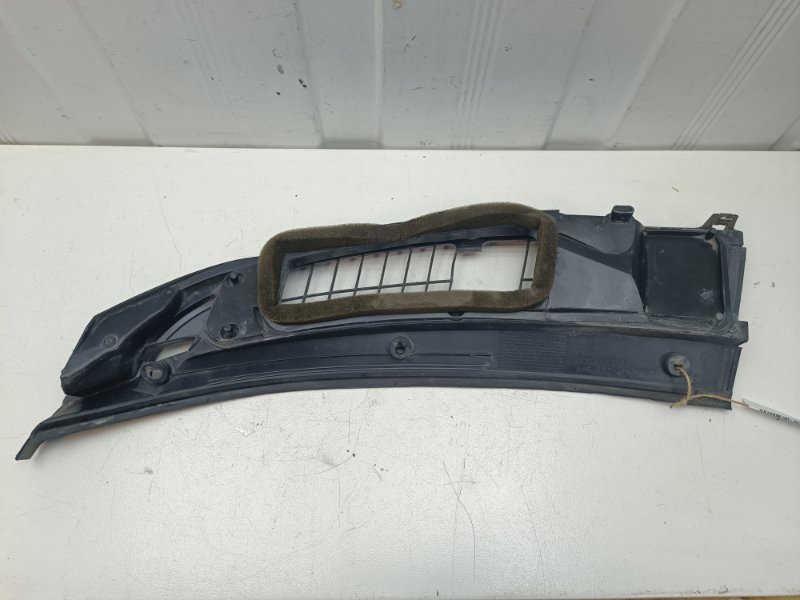 Накладка жабо (дождевик) Лада Приора