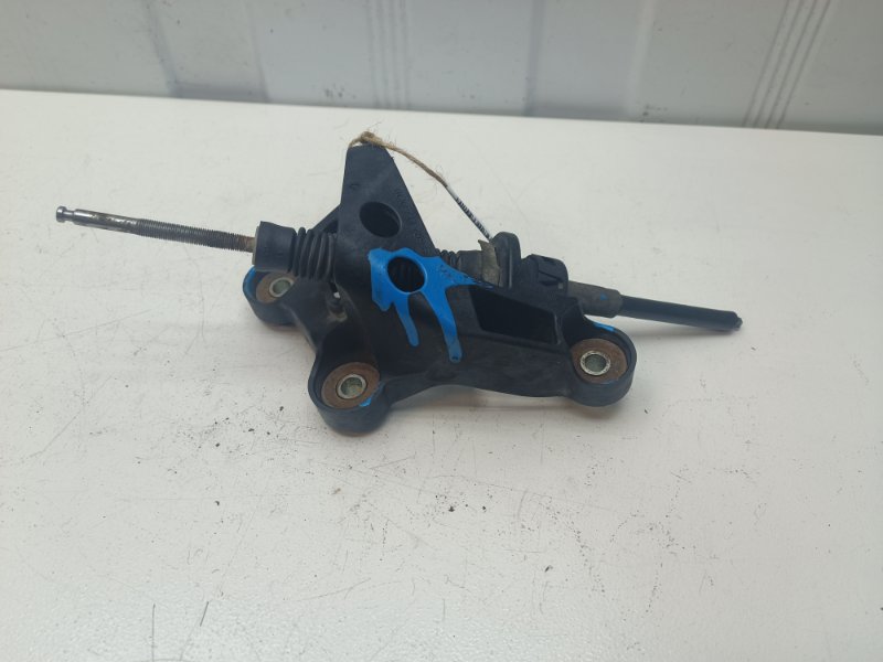 Кронштейн Skoda Fabia