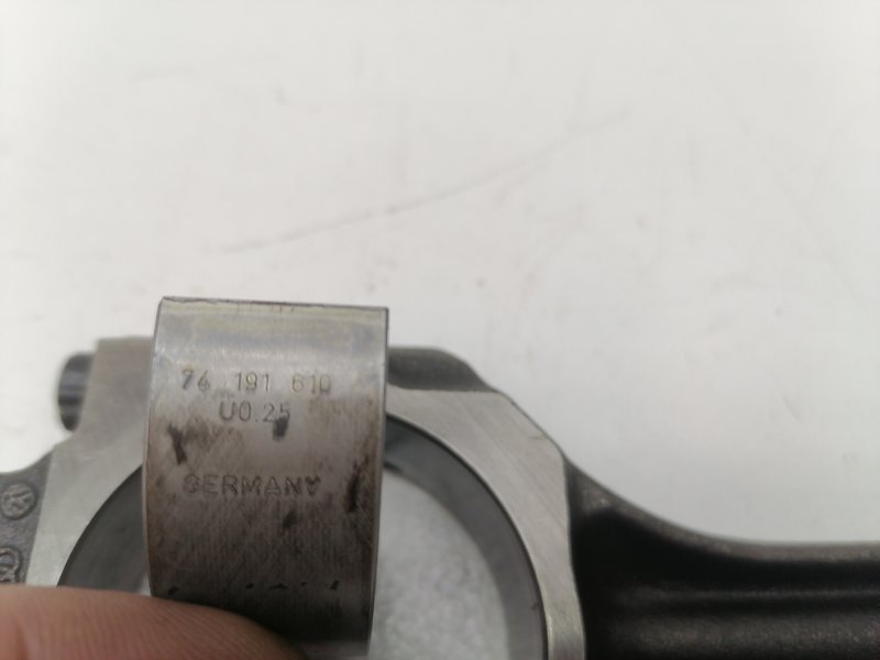 Шатун Volkswagen Transporter T4