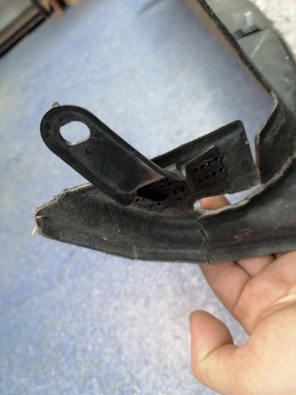 Полка Volkswagen Passat B6 B7