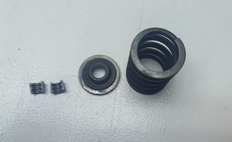 Пружина клапана Volkswagen Transporter T4