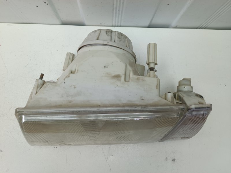 Фара Ваз 2108