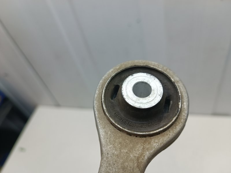 Рычаг подвески Audi A4 B5