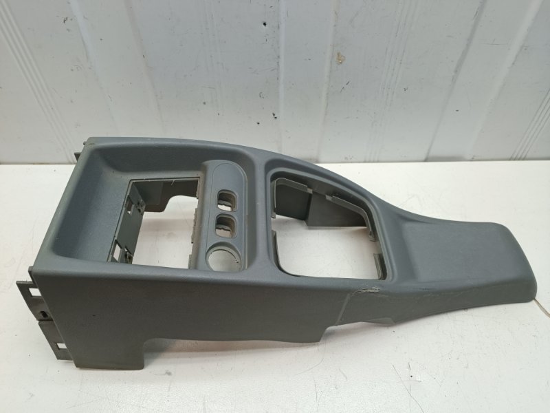 Консоль между сидений Ваз Калина