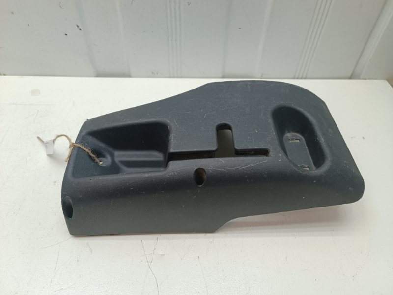 Кожух рулевой колонки Лада Приора