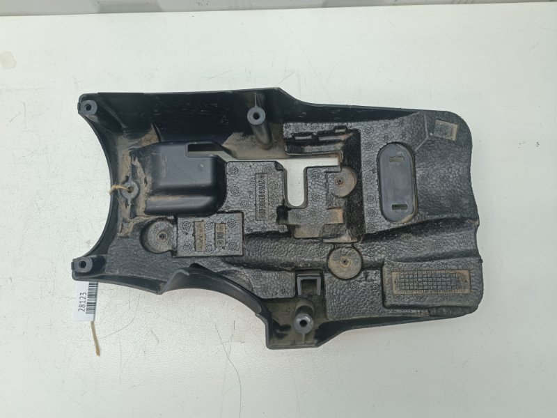 Кожух рулевой колонки Лада Приора