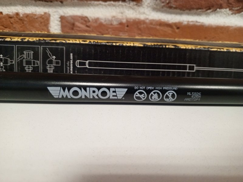 Амортизатор багажника Renault Scenic 2