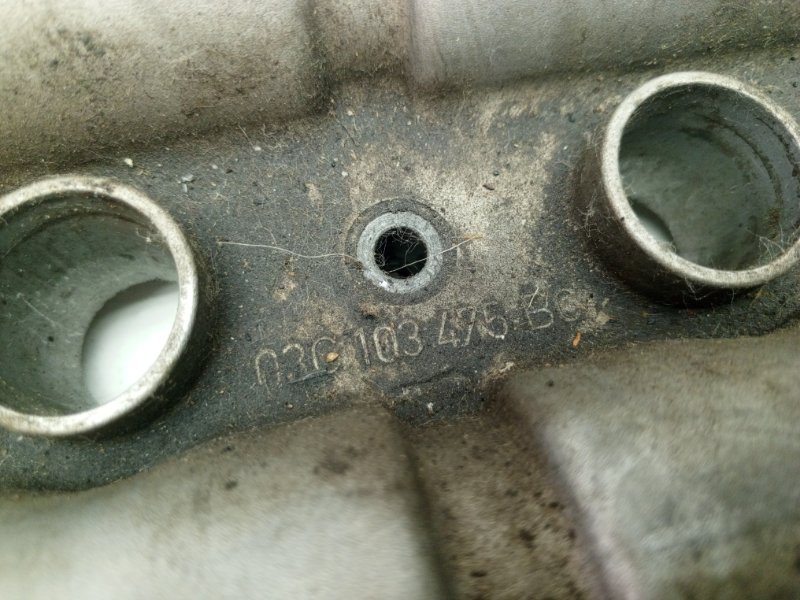 Крышка клапанов Volkswagen Golf