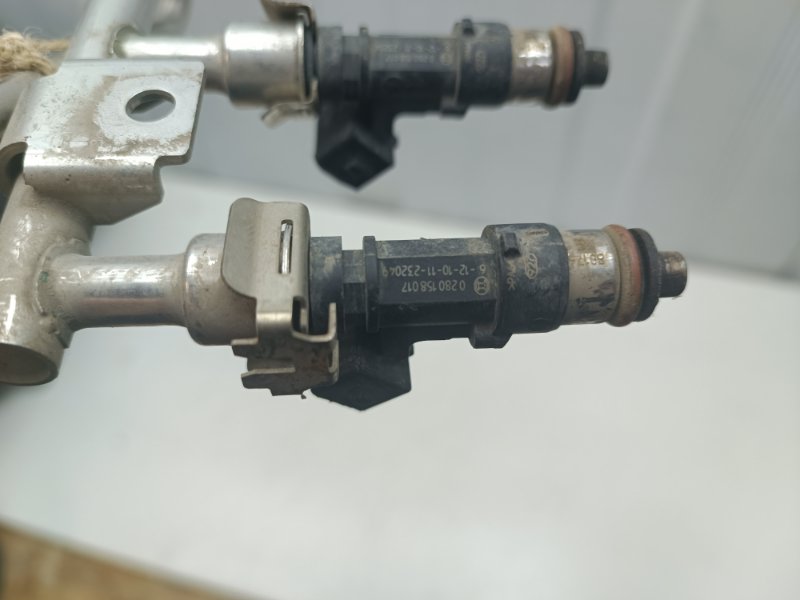 Рампа с форсунками Ваз Калина