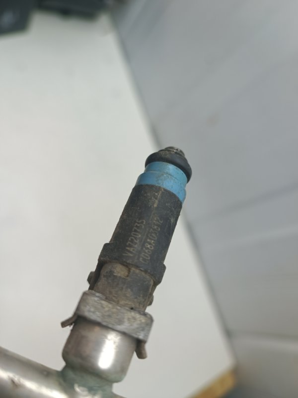 Рампа с форсунками Ваз Калина