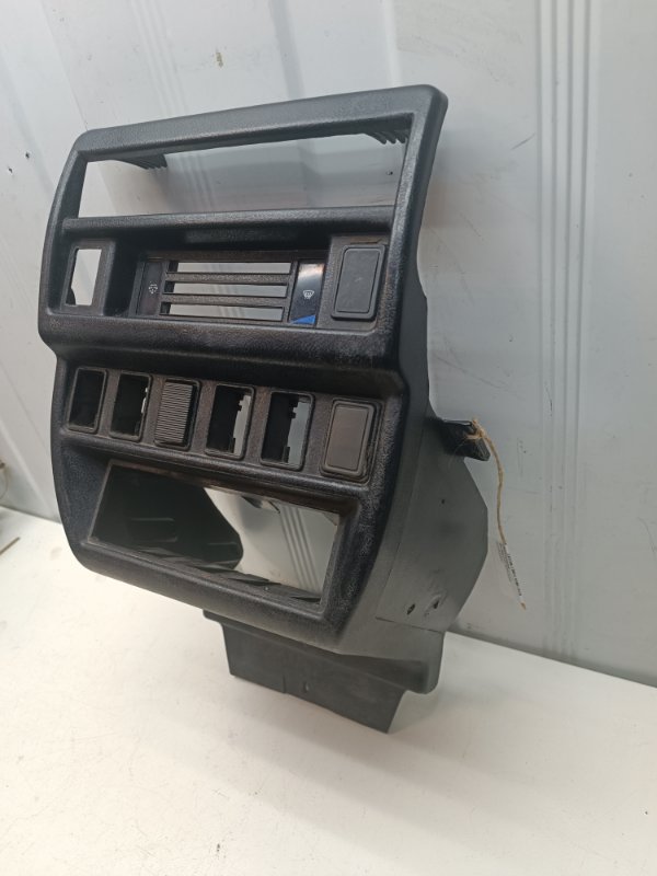 Рамка магнитолы Ваз Нива 2121 21213 21214