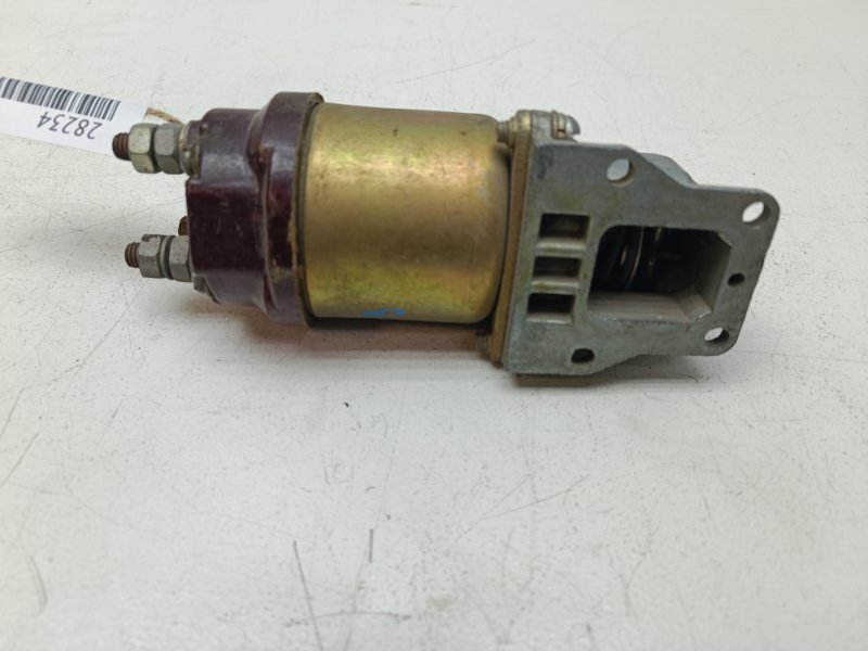 Втягивающее реле стартера Зил