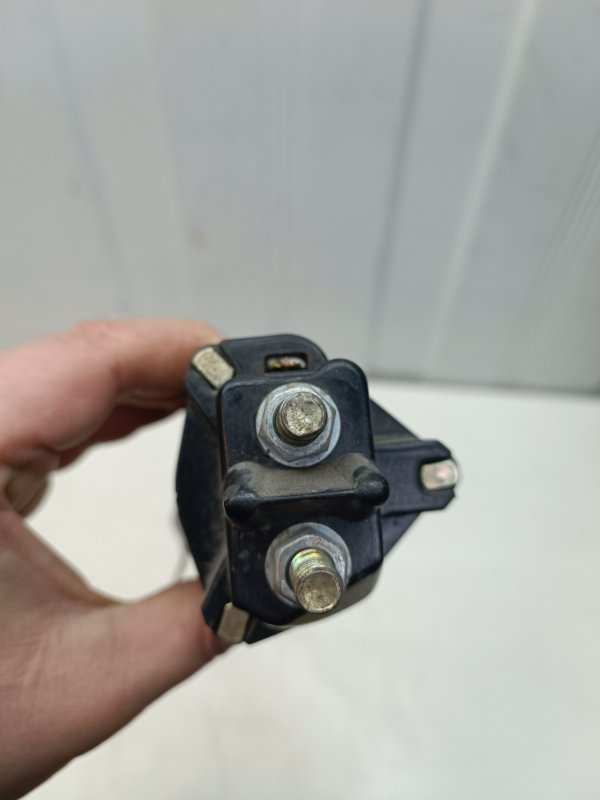 Втягивающее реле стартера Ваз 2101