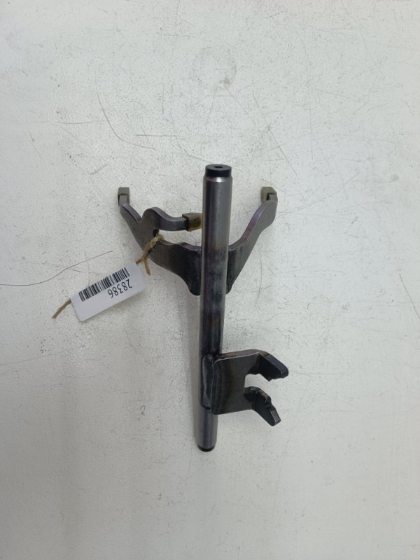 Вилка кпп Audi A3 2009 8P