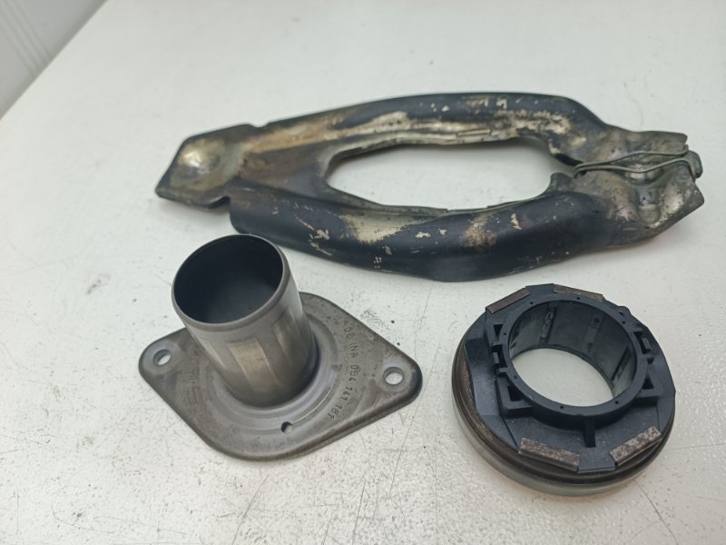 Вилка сцепления Audi A4 2012 B8