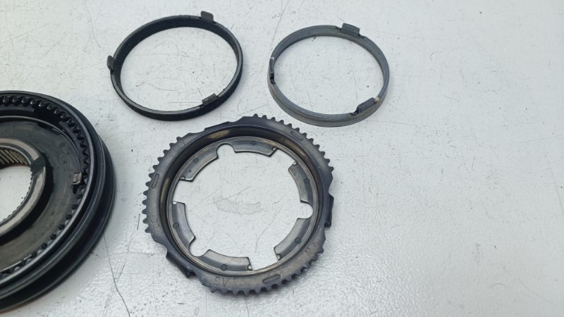 Муфта синхронизатора кпп Skoda SuperB 2012 NFP