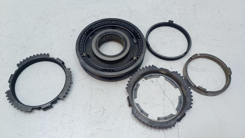 Муфта синхронизатора кпп Skoda SuperB 2012 NFP