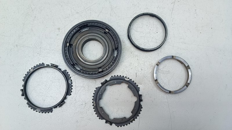 Муфта синхронизатора кпп Skoda SuperB 2012 NFP