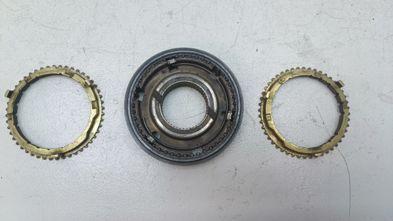 Муфта синхронизатора кпп Skoda SuperB 2012 NFP