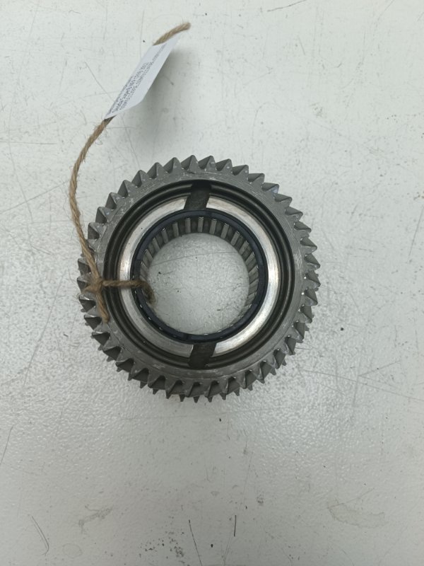 Шестерня 4 передачи Skoda SuperB 2012 NFP