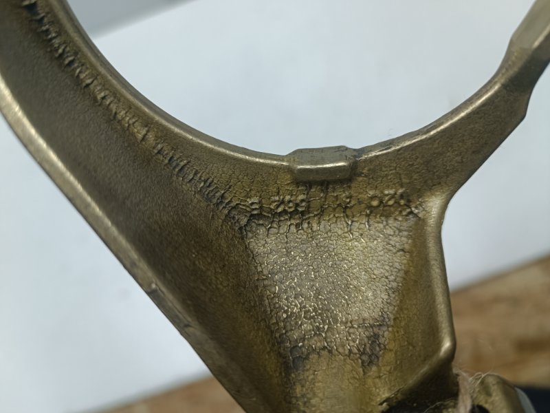 Вилка кпп Skoda SuperB 2012 NFP