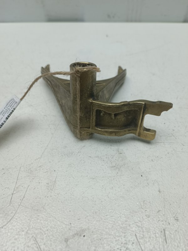 Вилка кпп Skoda SuperB 2012 NFP