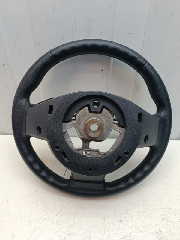 Руль Nissan Note E11