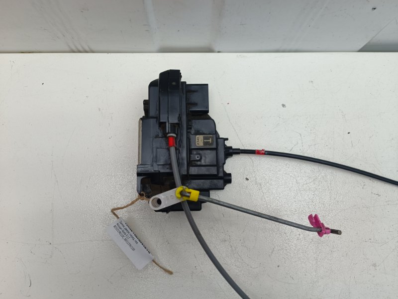 Замок двери Nissan Note E11