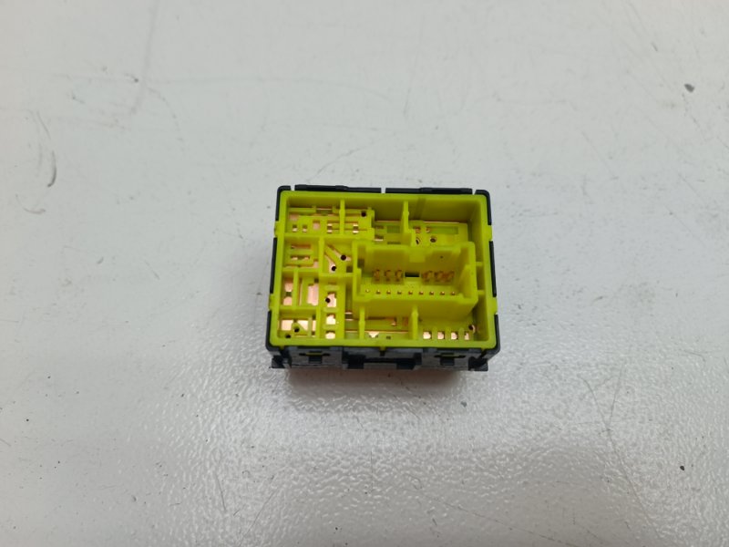 Кнопка регулировки зеркал Nissan Note E11