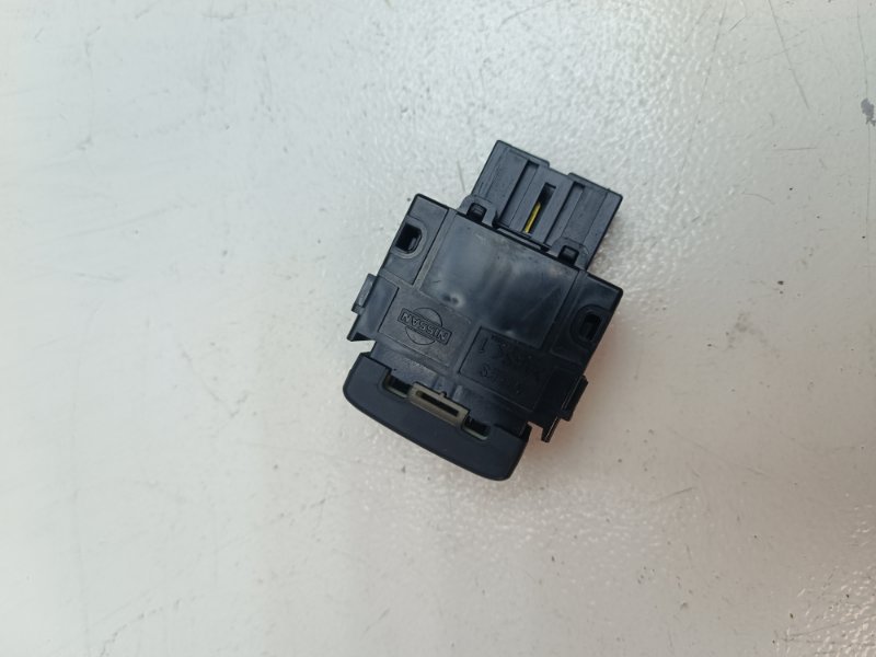 Кнопка омывателя фар Nissan Note E11