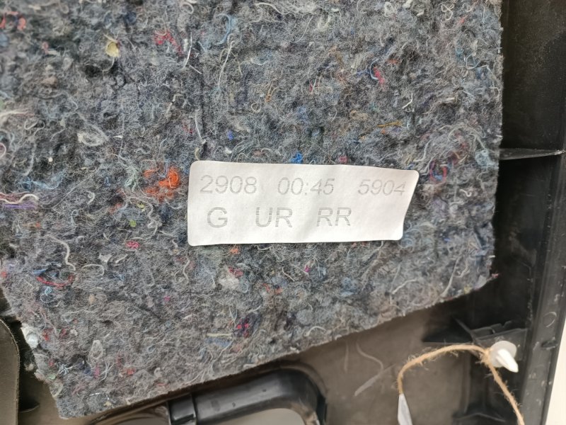 Обшивка двери Nissan Note E11