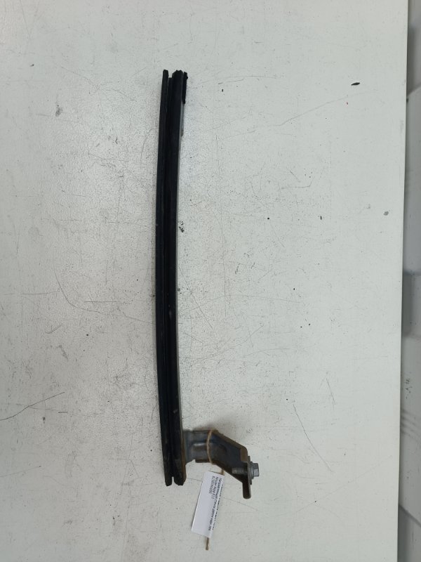 Направляющая стекла двери Nissan Note E11