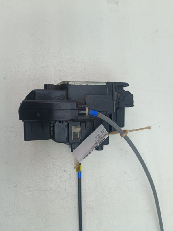 Замок двери Nissan Note E11