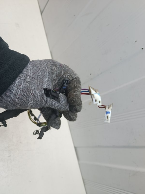 Проводка сиденья BMW X3 E83