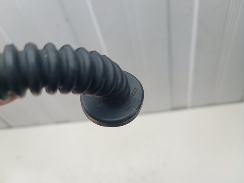 Гофра проводки багажника Nissan Note E11