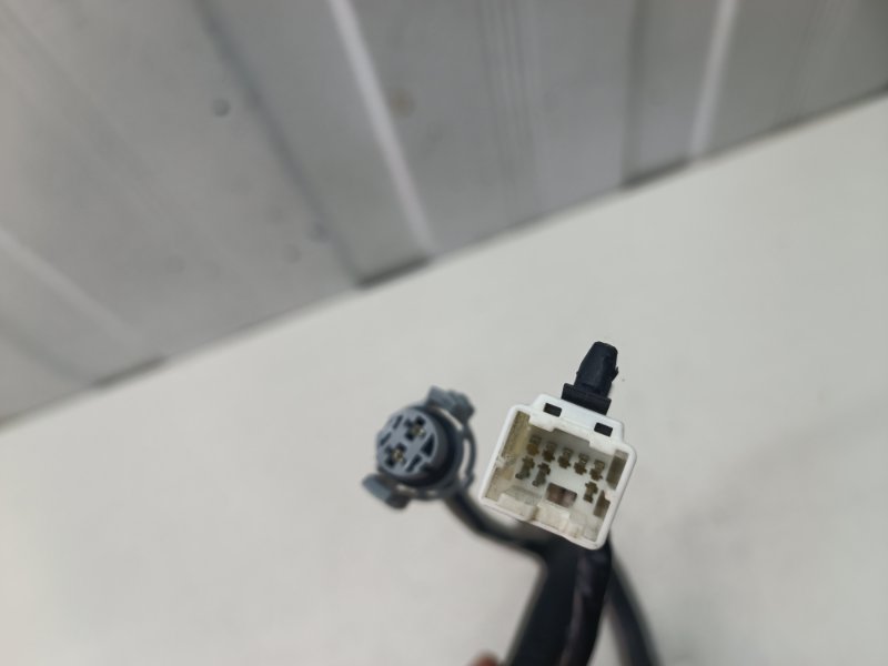 Проводка двери Nissan Note E11