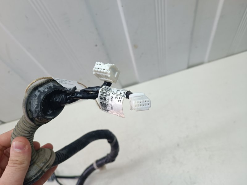 Проводка двери Nissan Note E11