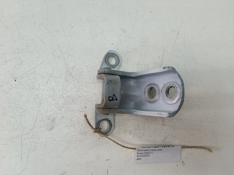 Петля двери Nissan Note E11