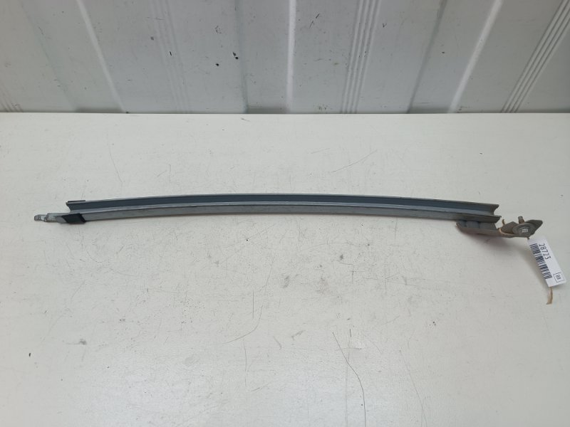 Направляющая стекла двери Nissan Note E11