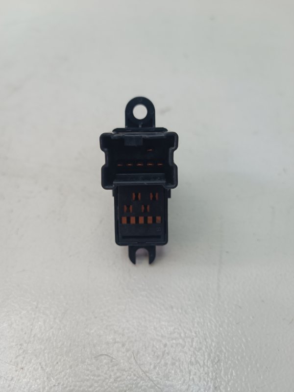 Кнопка стеклоподъемника Nissan Note E11