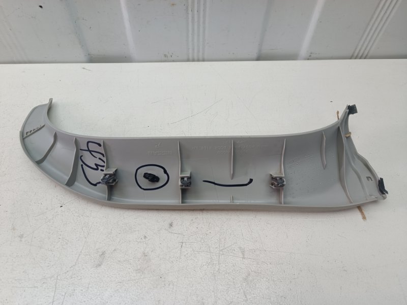 Накладка стойки Nissan Note E11