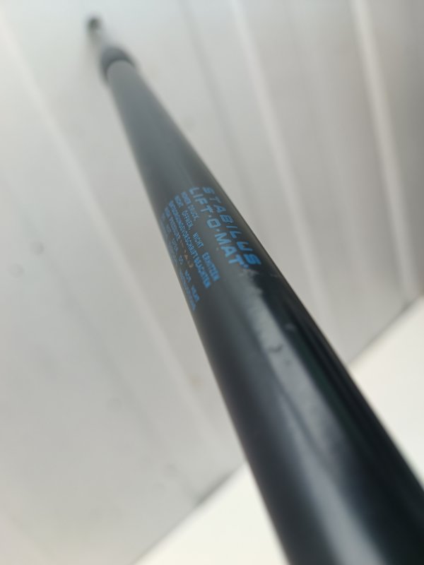 Упор багажника Nissan Note E11