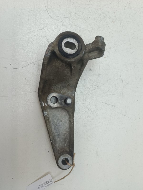 Кронштейн кпп Opel Corsa 2010 D