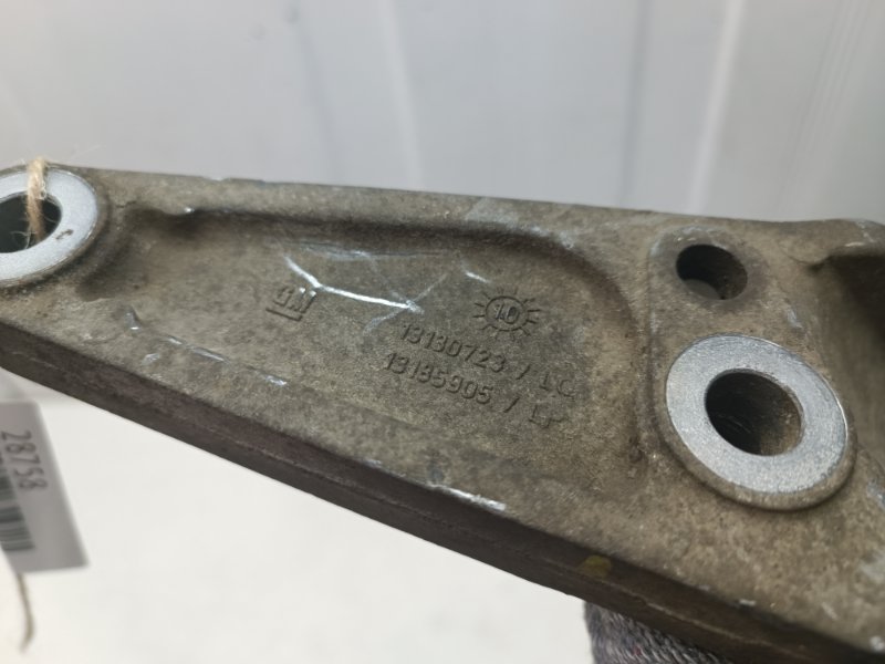 Кронштейн кпп Opel Corsa 2010 D