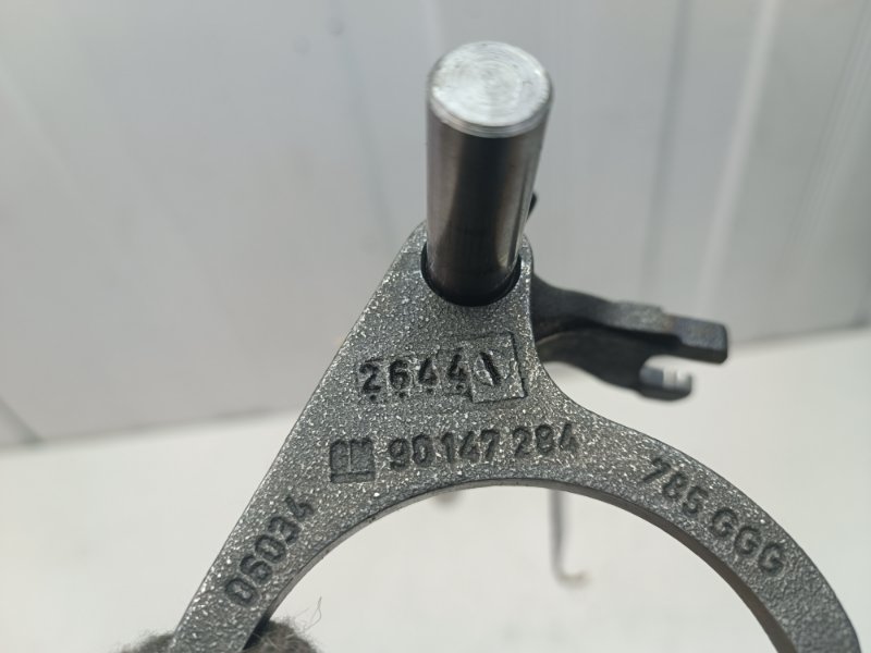 Вилка кпп Opel Corsa 2010 D