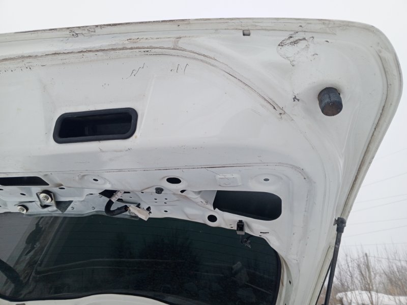 Дверь багажника Nissan Note E11